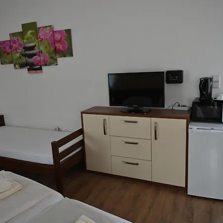 Haus Nova Bed & Breakfast 3*