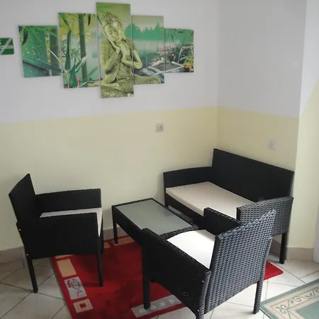 Haus Nova Bed & Breakfast 3*