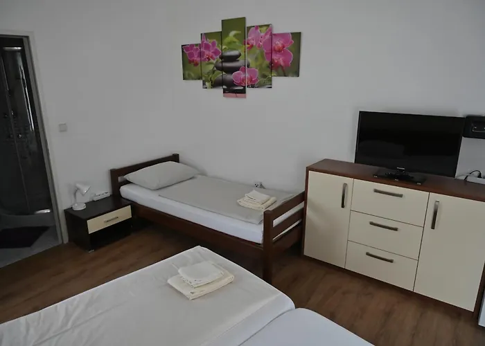 Haus Nova Bed & Breakfast Wiener Neustadt