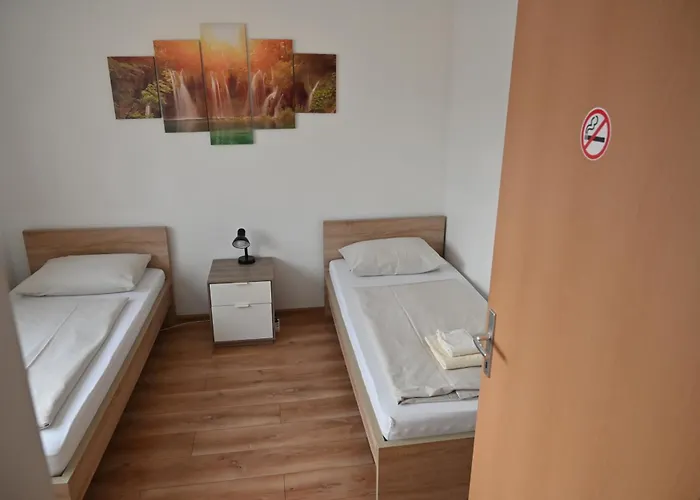 Haus Nova Bed & Breakfast Wiener Neustadt